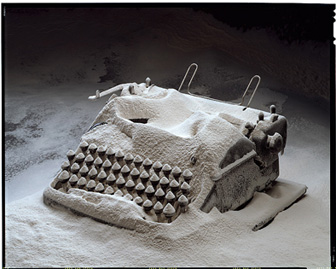 Rodney Graham. Typewriter with flour (2006)